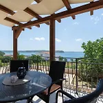 Vakantiehuis 24 Rtina