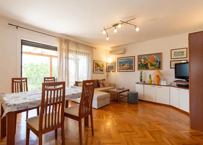 24 Σπίτι διακοπών